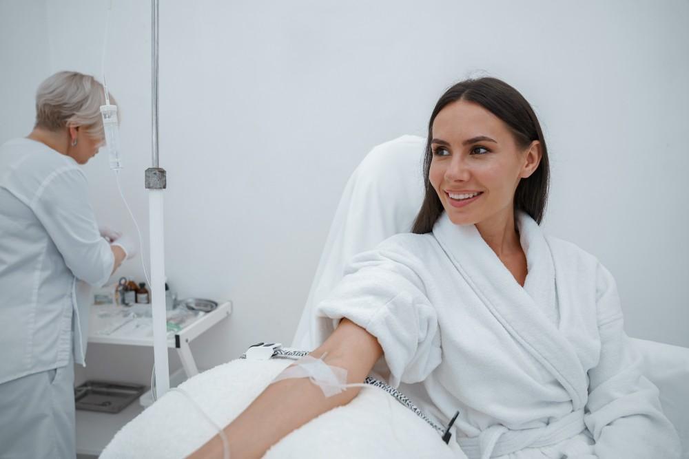 Evidence-conscious consultation information for IV vitamin therapy
